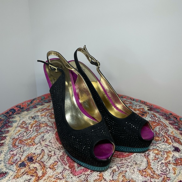 Groovy Platform Tri-Color Pumps with Rhinestones - Picture 2 of 6